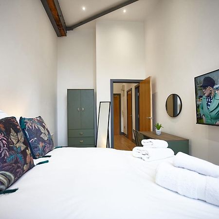 The Ruby Suite Manchester Exterior photo