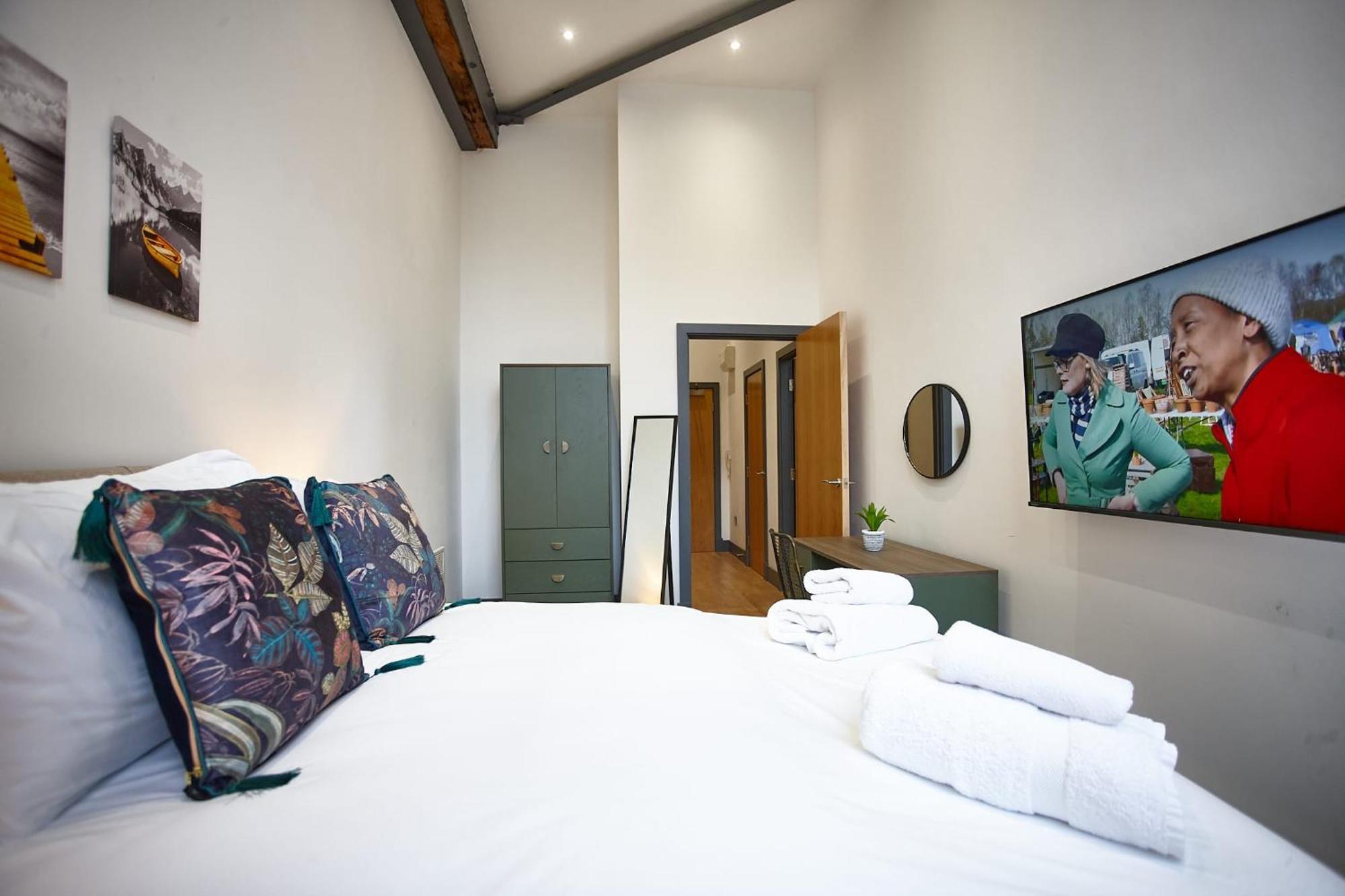 The Ruby Suite Manchester Exterior photo
