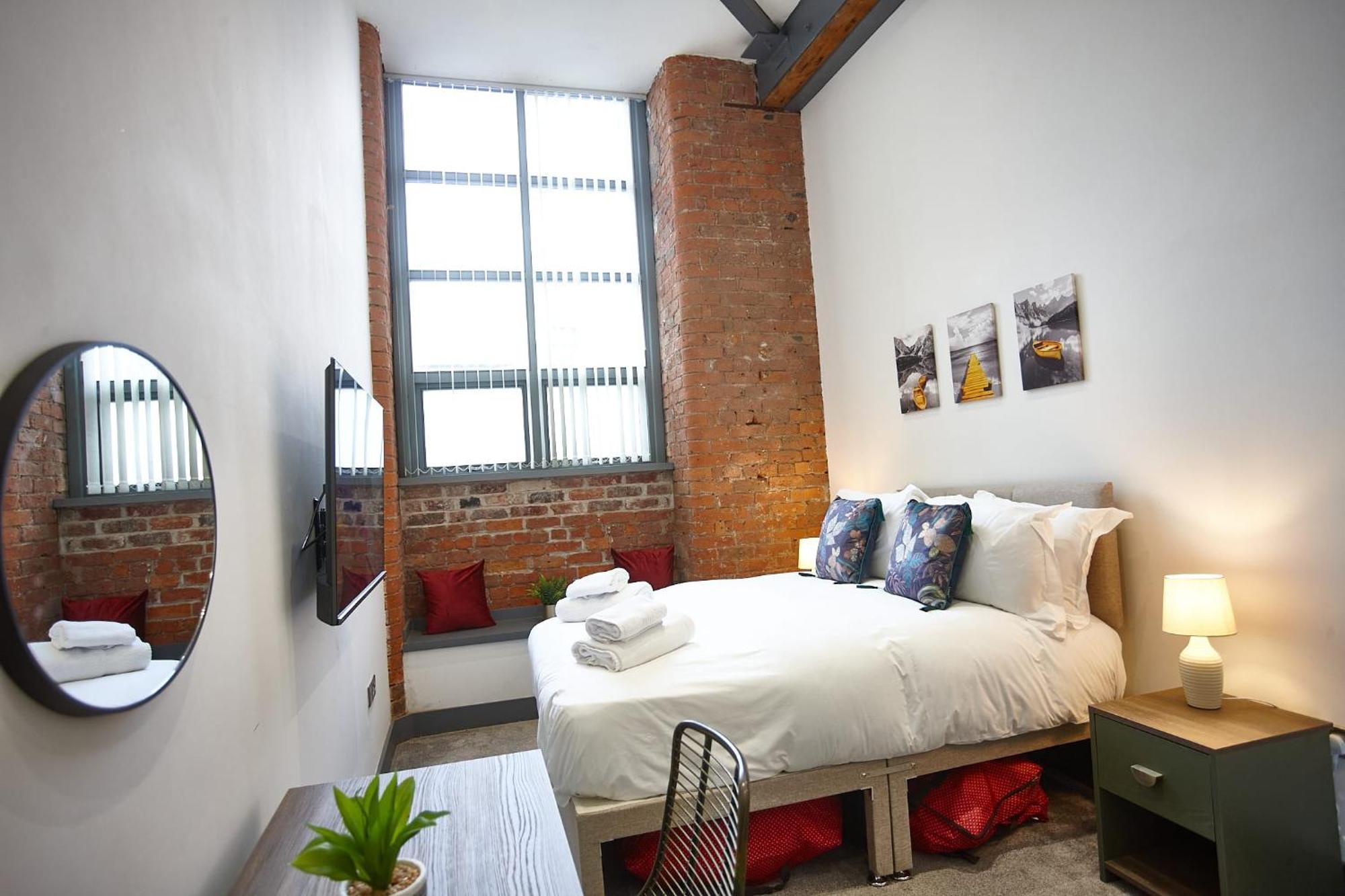 The Ruby Suite Manchester Exterior photo
