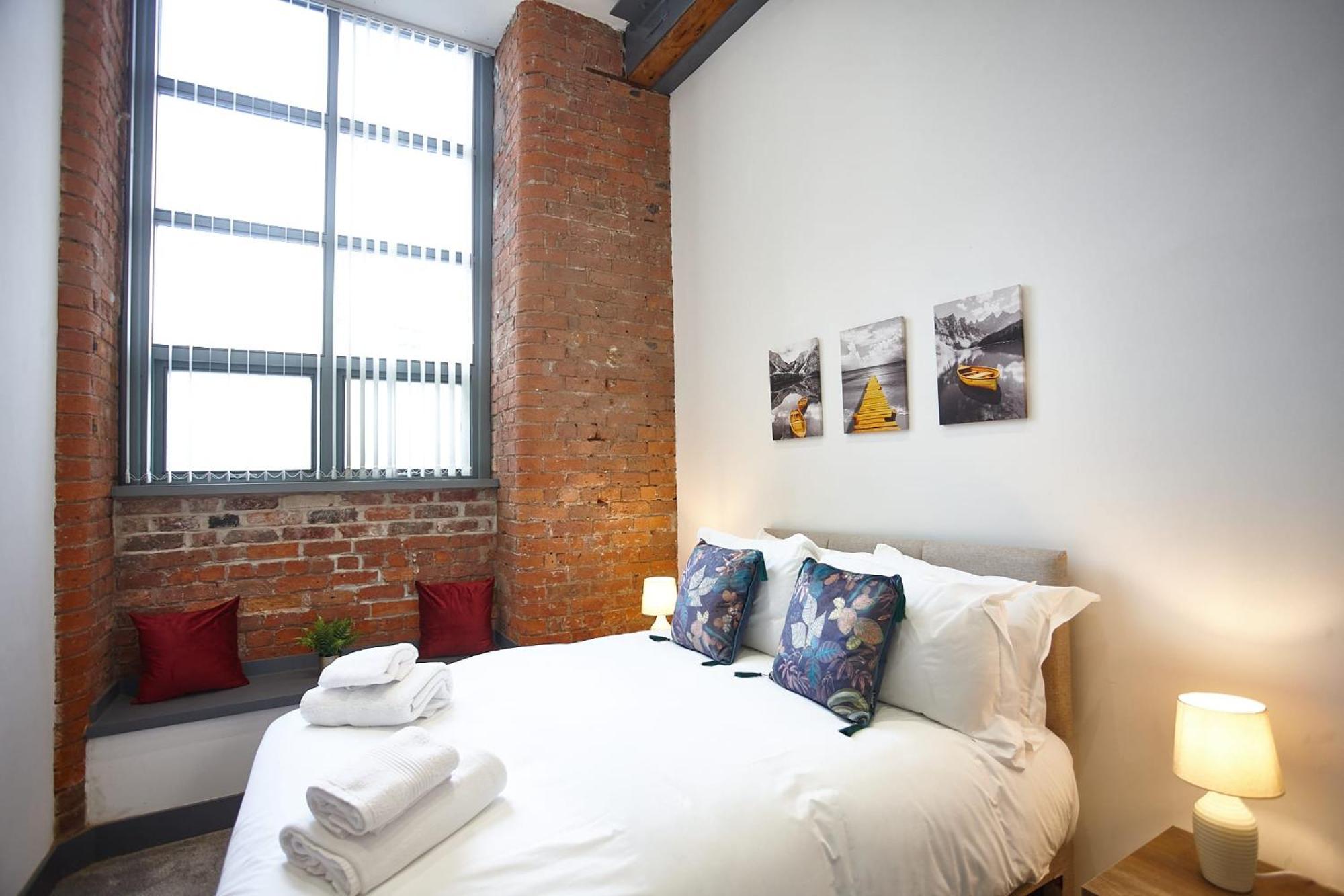 The Ruby Suite Manchester Exterior photo